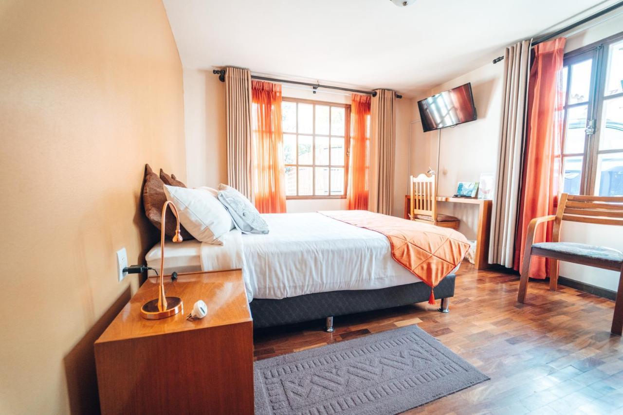 Hotel Boutique La Casa De Margarita Cochabamba Bagian luar foto