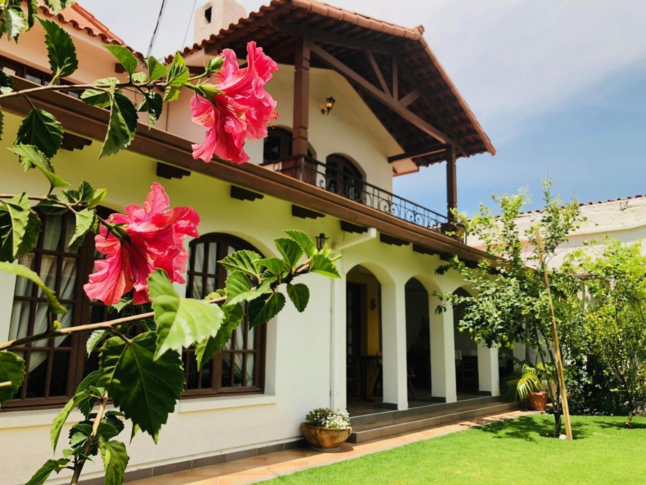 Hotel Boutique La Casa De Margarita Cochabamba Bagian luar foto